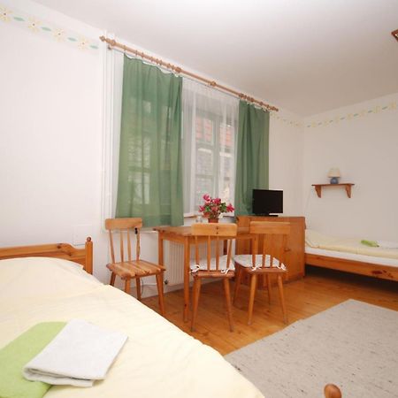 Hanacky Dvur Olomouc Oda fotoğraf
